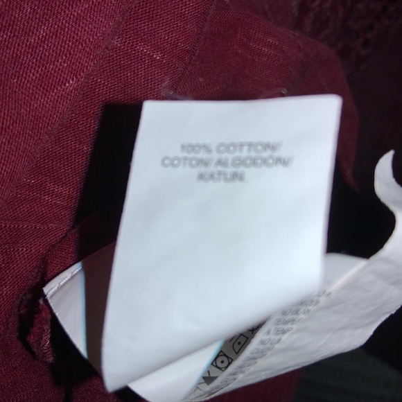 Lucky Brand red cotton split neck embroidered peasant top Sz M distressed - Picture 6 of 7